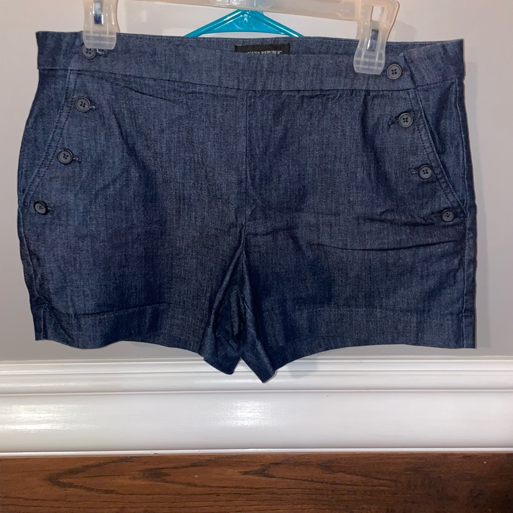 Dressy Denim Short with cute buttons